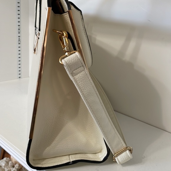 Dasein Women’s Bag Handbag Tote White with Gold Accents Pockets Organize - Picture 13 of 14